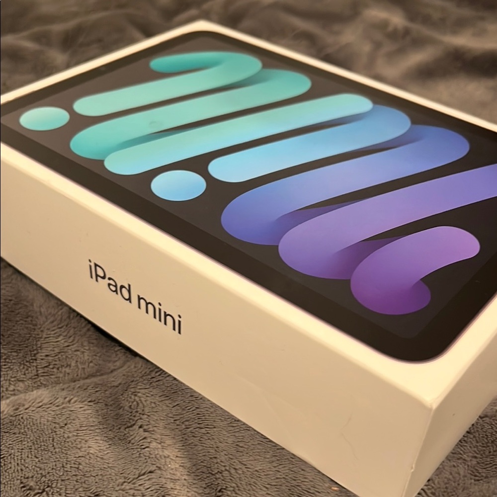 Apple iPad Mini - Purple